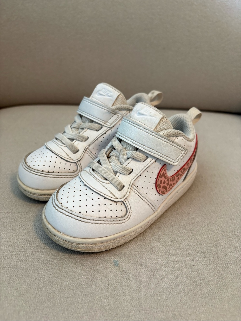 Nike Court Borough Low Sneakers